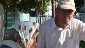 Pensionari lăsați fără 40.000 de lei. Hoții au fost prinși, însă ar putea scăpa basma curată